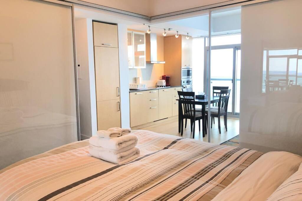 Apartamento Magnificient View Next Cn Tower/Rogers/Union/Mtcc Toronto Exterior foto