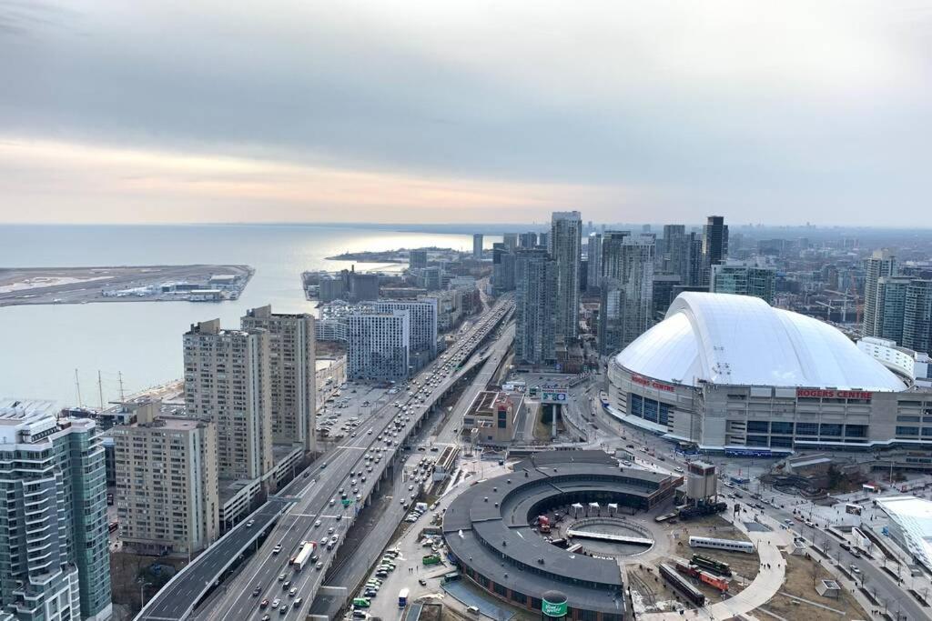 Apartamento Magnificient View Next Cn Tower/Rogers/Union/Mtcc Toronto Exterior foto