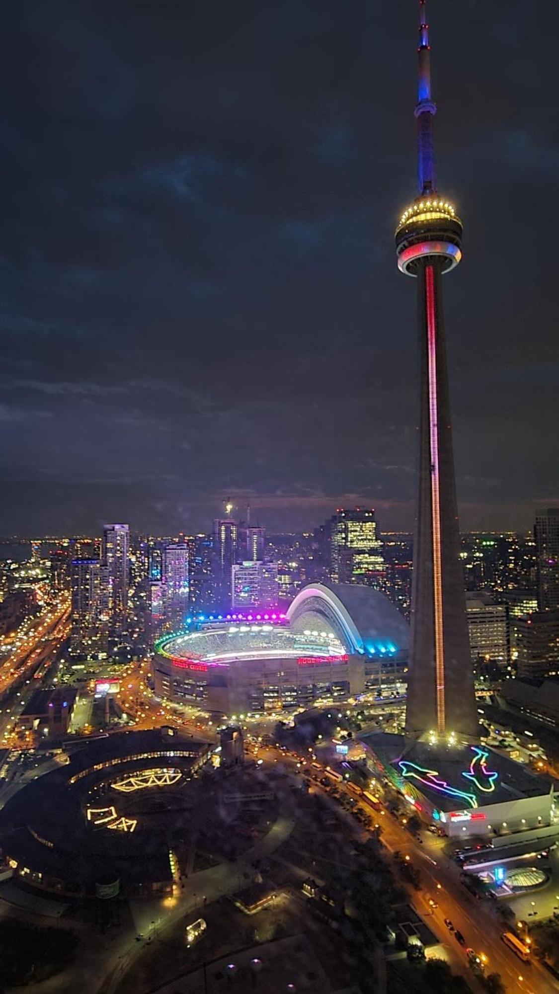 Apartamento Magnificient View Next Cn Tower/Rogers/Union/Mtcc Toronto Exterior foto